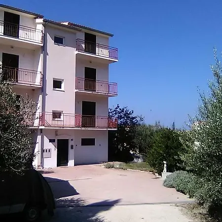 Studio Apartman Fran Podstrana
