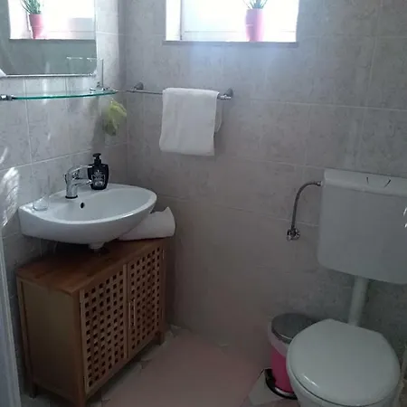 Studio Apartman Fran Podstrana
