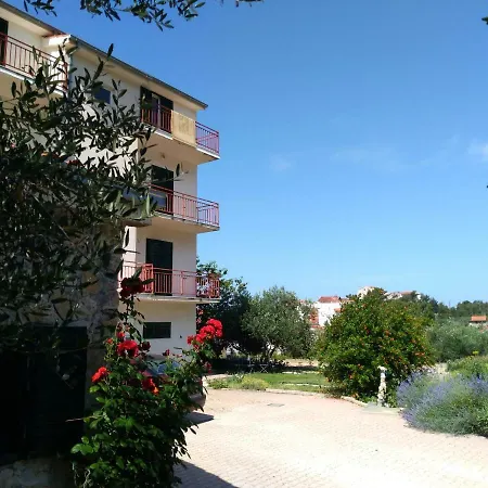 Studio Apartman Fran *