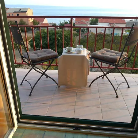 Studio Apartman Fran